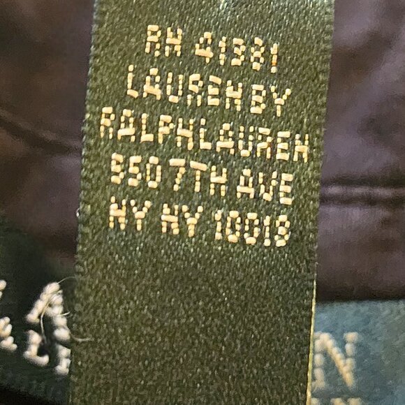 Ralph Lauren Navy Button Down Shirt Small Embroidered Crest Preppy - Picture 6 of 11